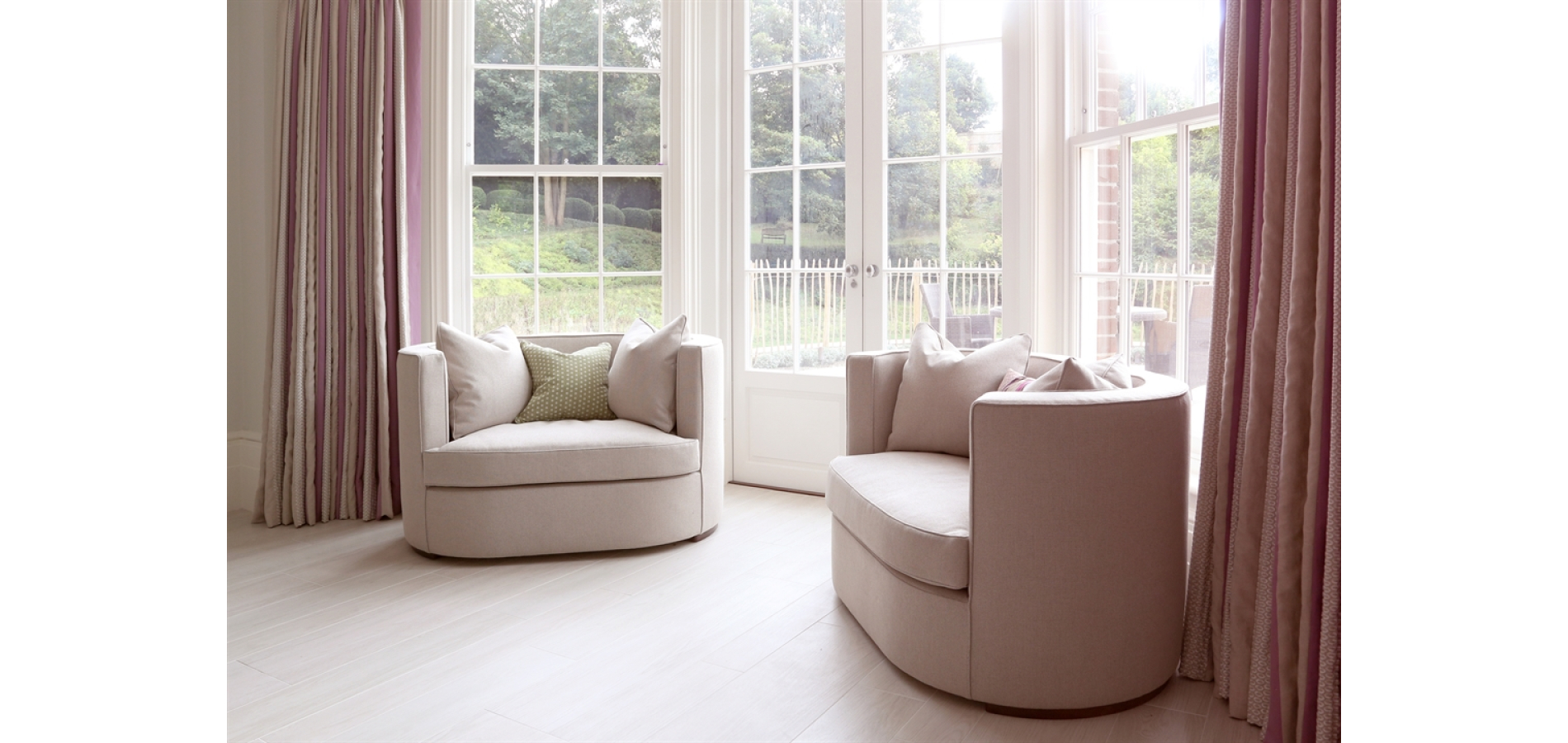 Love Sofa